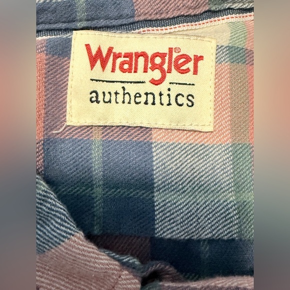 Wrangler Men's Casual Pink and Blue Checkered Shirt Size XL - Picture 4 of 8